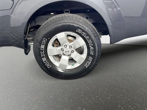 Used 2013 Nissan Frontier SV RWD image 22