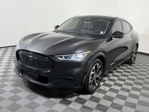 Certified 2022 Ford Mustang Mach-E Premium image 2