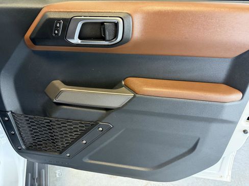 Certified 2023 Ford Bronco Outer Banks w/ Sasquatch Package image 29