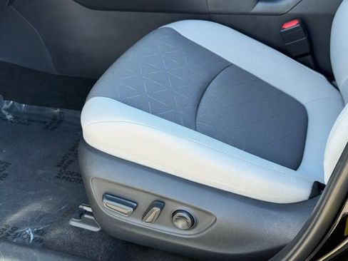 Used 2024 Toyota RAV4 XLE image 17