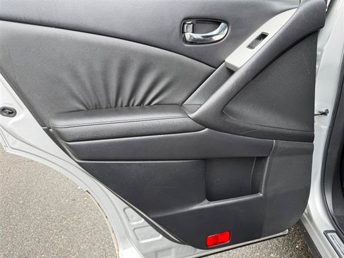Used 2010 Nissan Murano SL w/ Leather Pkg AWD/4WD image 45