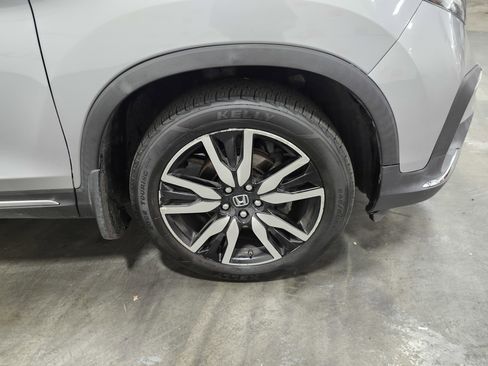 Used 2021 Honda Pilot Touring image 13