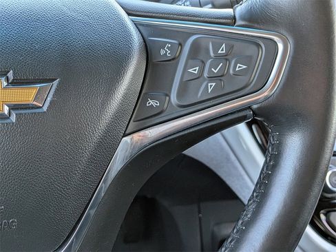 Used 2021 Chevrolet Bolt LT image 24