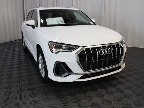 New 2025 Audi Q3 2.0T Premium image 30