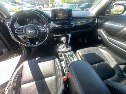 Used 2021 Kia Seltos EX AWD/4WD image 25