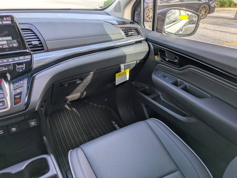 New 2026 Honda Odyssey Elite image 16