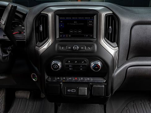 Used 2025 GMC Sierra 1500 Pro w/ Convenience Package image 19