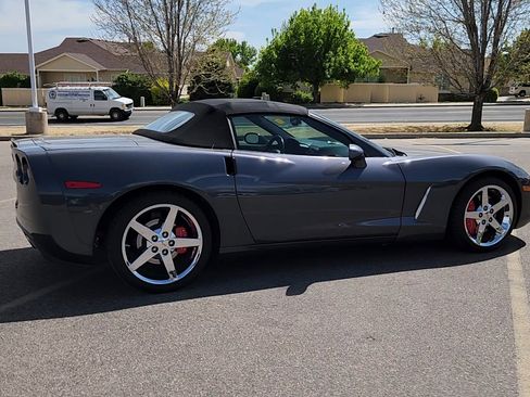 Used 2013 Chevrolet Corvette Convertible image 12
