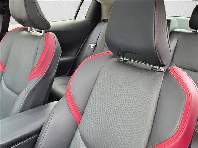 Used 2024 Toyota Prius Prime Premium w/ Advanced Technology Package FWD image 14