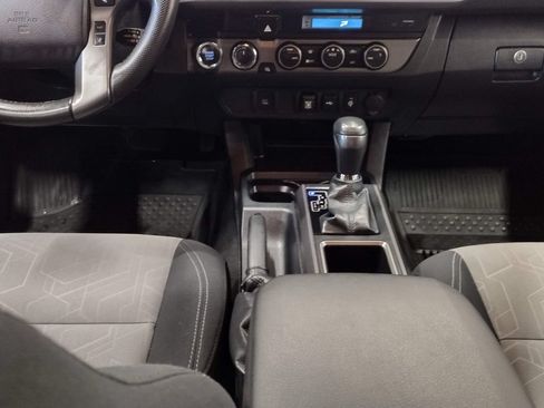 Used 2023 Toyota Tacoma TRD Off-Road AWD/4WD image 39