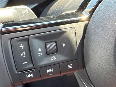 New 2025 Nissan Kicks SR image 22