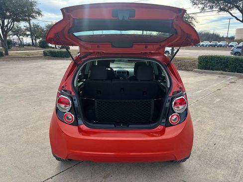Used 2012 Chevrolet Sonic LT image 7