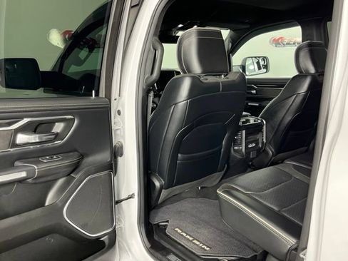 Used 2022 RAM 1500 Laramie AWD/4WD image 25