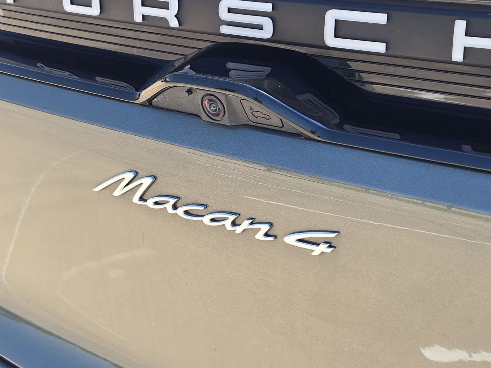 Used 2025 Porsche Macan 4 Electric AWD/4WD image 11