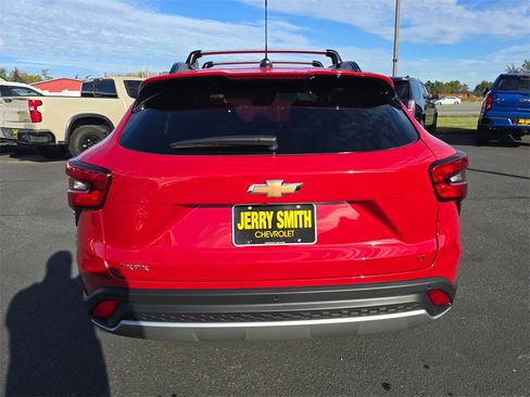 New 2026 Chevrolet Trax LT w/ Driver Confidence Package image 5