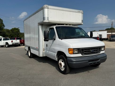Used 2007 Ford E-450 and Econoline 450 RWD image 5
