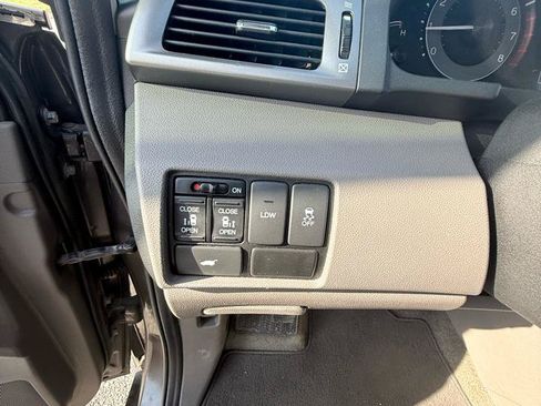 Used 2016 Honda Odyssey EX-L image 14