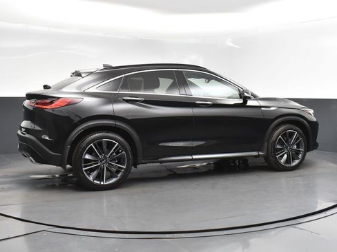 Certified 2025 INFINITI QX55 Luxe w/ Cargo Package AWD/4WD image 8