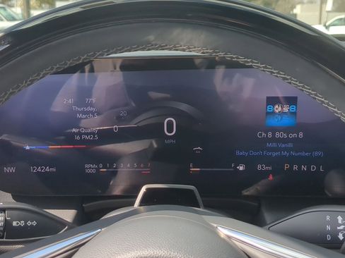 Used 2025 Buick Enclave Avenir w/ Super Cruise Package image 11