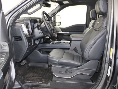 New 2026 Ford F250 Platinum image 25