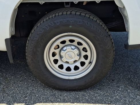 Used 2026 Chevrolet Silverado 1500 W/T w/ Trailering Package AWD/4WD image 32