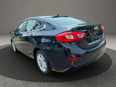 Used 2019 Chevrolet Cruze LT w/ LT True North Edition FWD image 7