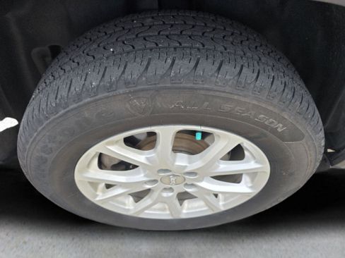 Used 2016 Jeep Cherokee Latitude w/ Safety/Convenience Group image 44