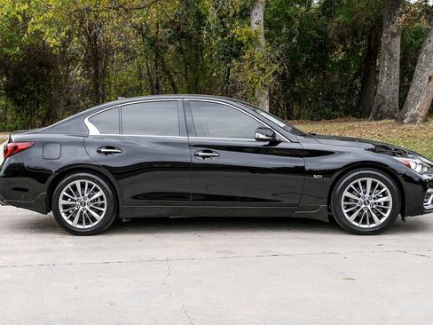 Used 2018 INFINITI Q50 Luxe w/ Essential Package (3.0T Luxe) image 8