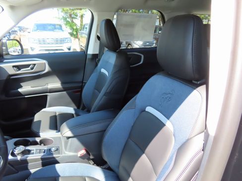 New 2025 Ford Bronco Sport Outer Banks image 16