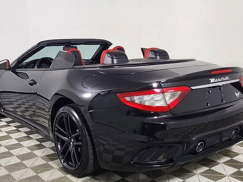 Used 2018 Maserati GranTurismo Sport image 14