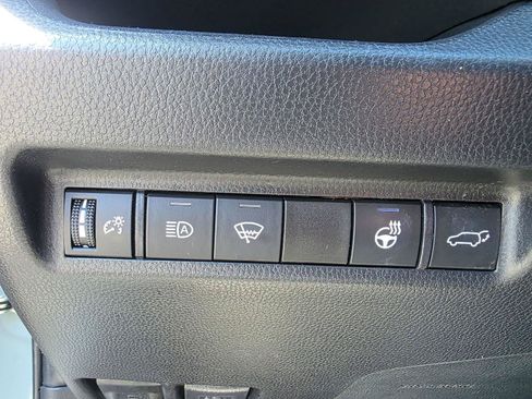 Used 2021 Toyota RAV4 XLE w/ Convenience Package AWD/4WD image 20