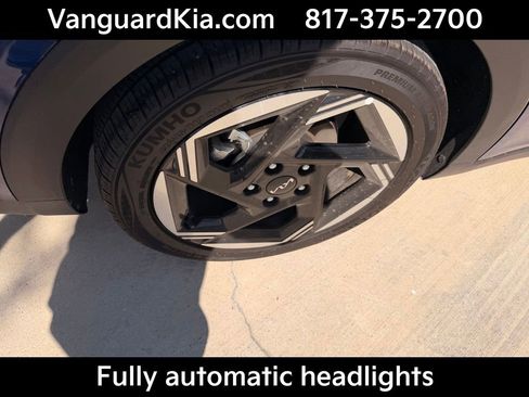 Certified 2025 Kia K4 EX image 10