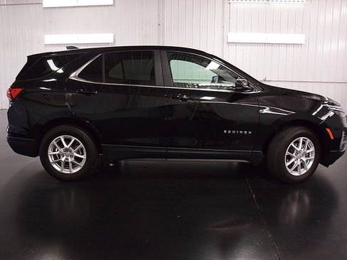 Used 2024 Chevrolet Equinox LT w/ LPO, Floor Liner Package image 8