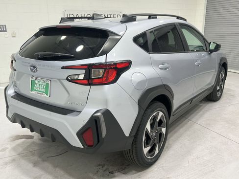 Certified 2025 Subaru Crosstrek 2.5i Limited w/ Crosstrek Mirror Package image 8