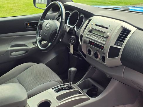 Used 2007 Toyota Tacoma PreRunner RWD image 18