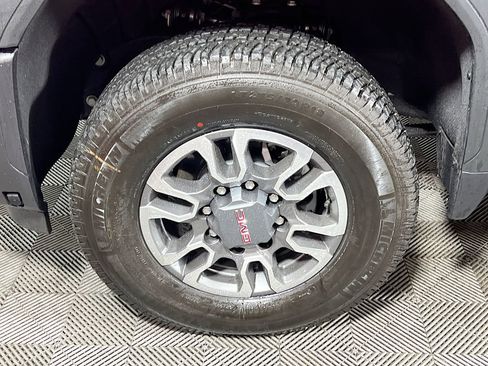 New 2026 GMC Sierra 3500 SLT w/ SLT Convenience Package image 21