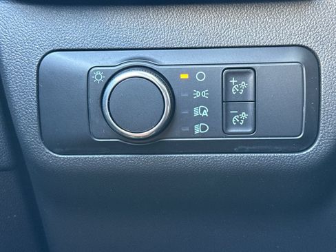 Used 2025 Ford Escape Active FWD image 38