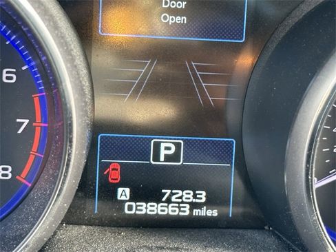 Used 2017 Subaru Outback 3.6R Touring w/ Popular Package #5A image 9
