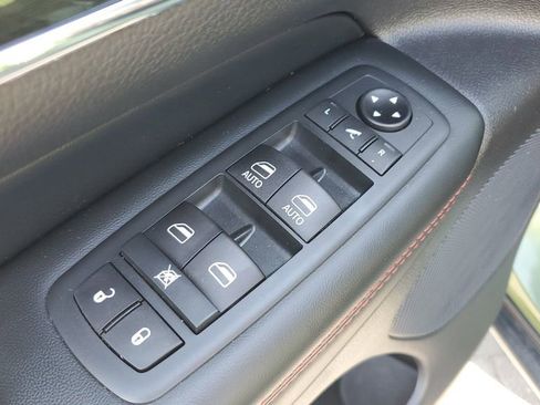 Used 2020 Jeep Grand Cherokee Trailhawk w/ Trailhawk Luxury Group AWD/4WD image 23