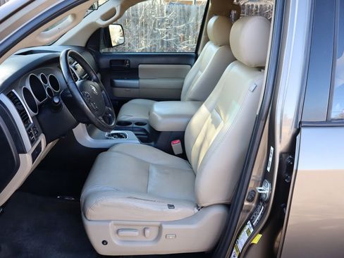 Used 2012 Toyota Sequoia SR5 image 19