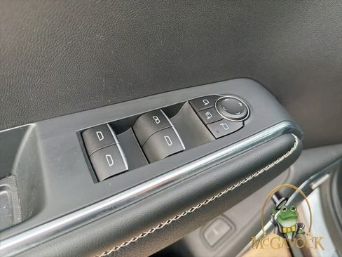 Used 2025 GMC Acadia Denali w/ Super Cruise Package AWD/4WD image 8