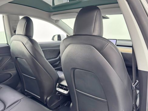 Used 2020 Tesla Model 3 Standard Range Plus image 38