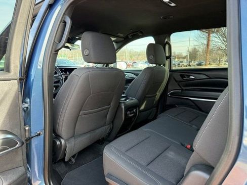 Used 2024 Chevrolet Traverse LS image 14