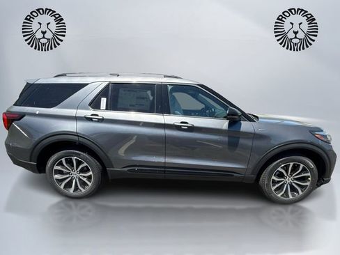 New 2026 Ford Explorer ST-Line AWD/4WD image 4