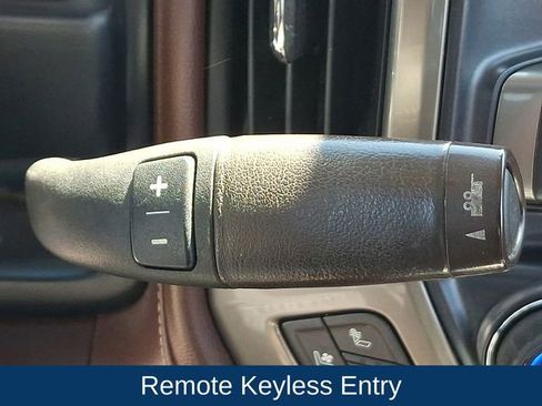 Used 2016 Chevrolet Silverado 2500 High Country w/ High Country Premium Package AWD/4WD image 12