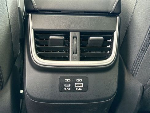 Used 2023 Subaru Outback Premium image 24