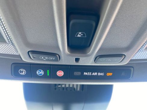 Used 2023 Chevrolet Silverado 1500 LT w/ Leather Package image 28