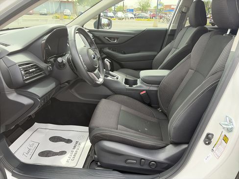 Used 2025 Subaru Outback Premium w/ Popular Package #1A AWD/4WD image 10
