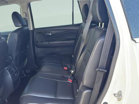 Used 2018 Honda Pilot EX-L image 18