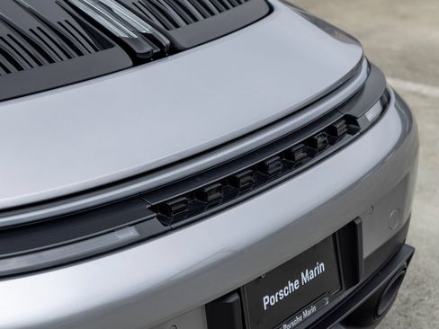 Certified 2025 Porsche 911 Carrera RWD image 19